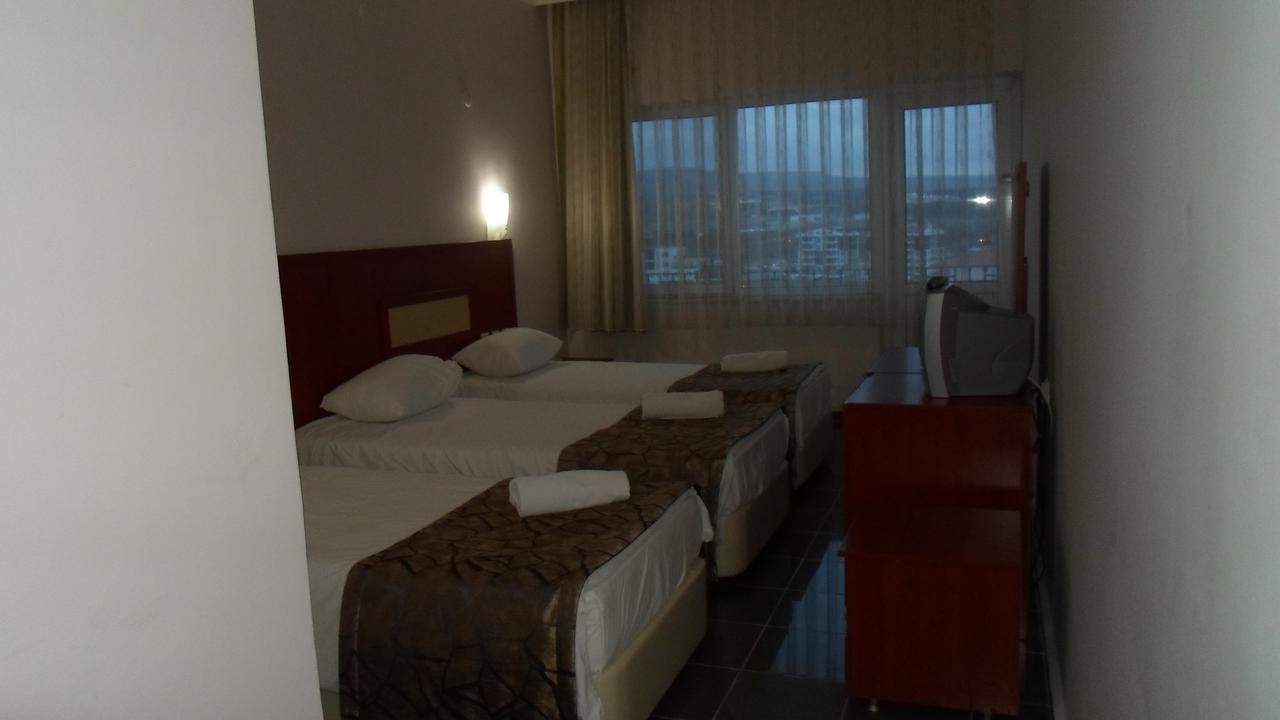 Canakkale Uygulama Oteli̇ ภายนอก รูปภาพ